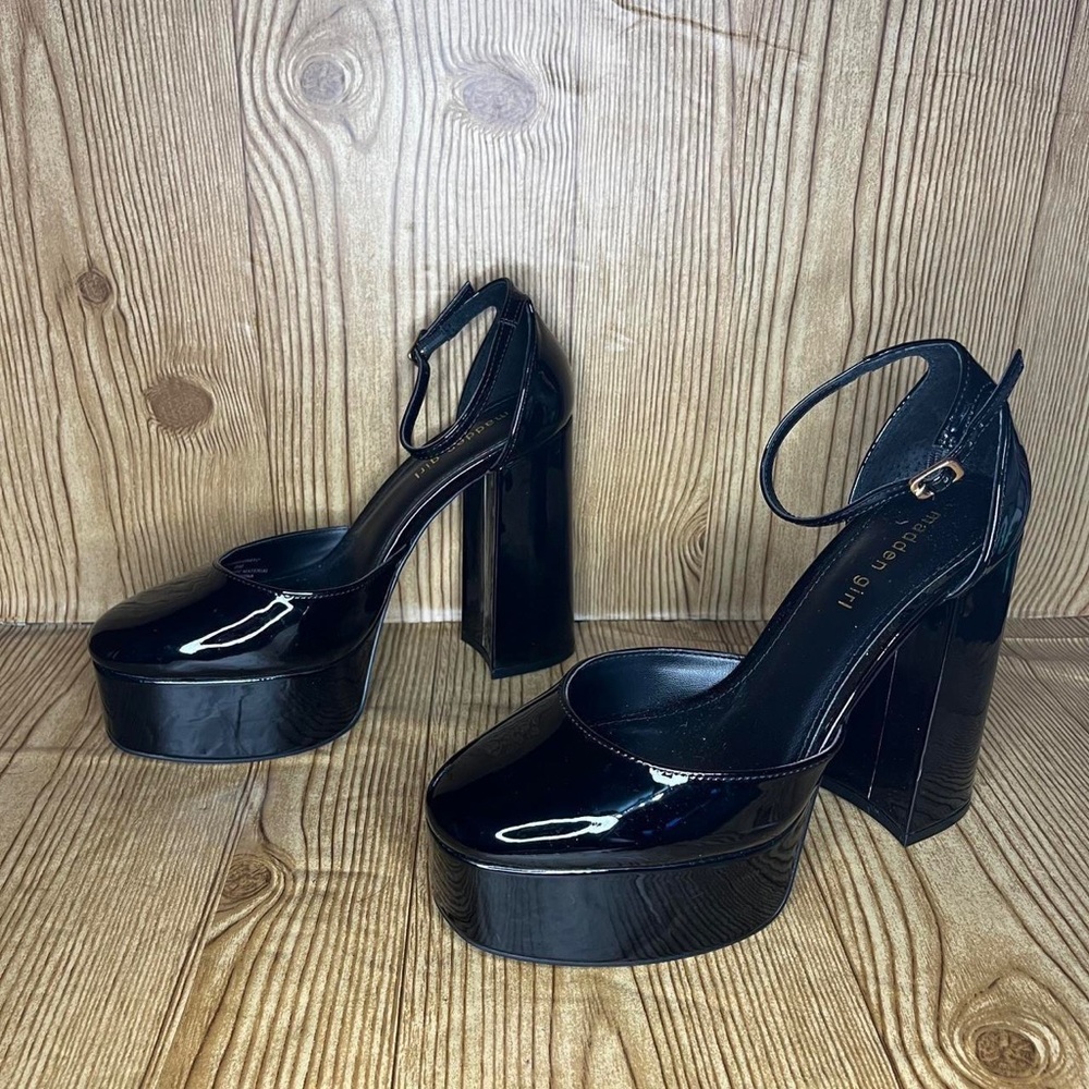 Madden Girl Dion black ankle strap platform pump Women’s 8M block heel chic